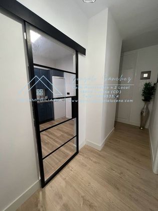 Foto 2 de Piso en venta en Lucena de 2 habitaciones con balcón y aire acondicionado