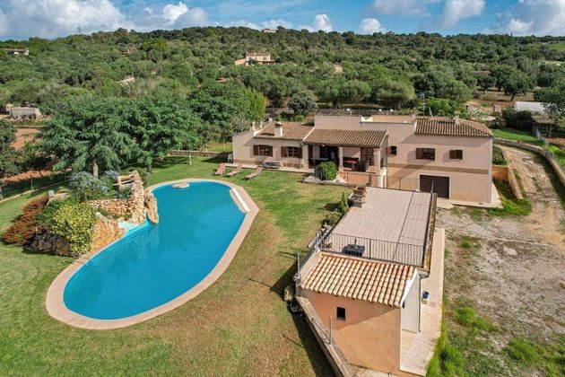 Foto 1 de Casa rural en venda a calle De S'estrella de 5 habitacions amb terrassa i piscina