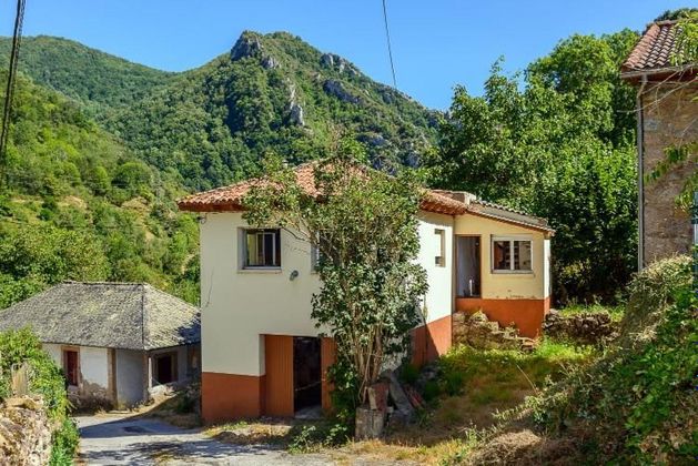 Foto 1 de Casa en venda a Somiedo de 3 habitacions amb terrassa i garatge