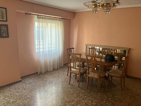 Foto 2 de Pis en venda a Antigua Moreria de 4 habitacions amb garatge i balcó