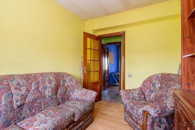 Foto 2 de Venta de piso en Corvera de Asturias de 3 habitaciones con garaje