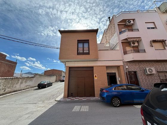 Foto 2 de Venta de casa en Torre del Campo de 2 habitaciones con terraza y garaje