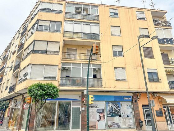 Foto 1 de Pis en venda a Orihuela ciudad de 3 habitacions amb balcó