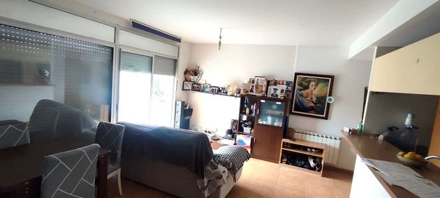 Foto 2 de Venta de piso en Bisbal d´Empordà, La de 2 habitaciones con garaje y balcón