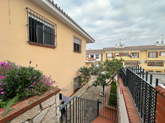 Foto 1 de Venta de casa en calle Dante de 5 habitaciones con terraza y garaje