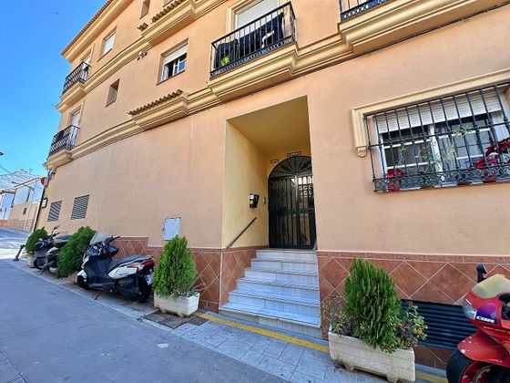 Foto 2 de Piso en venta en Centro - Alhaurín de la Torre de 2 habitaciones con terraza y garaje