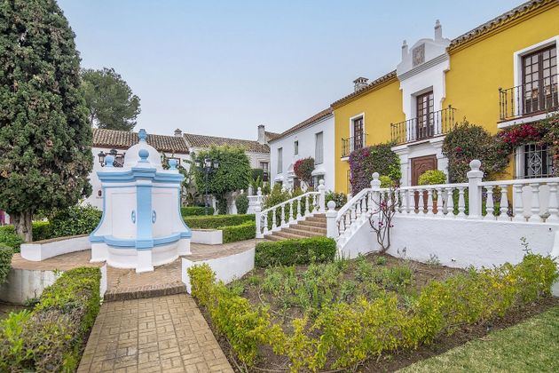 Foto 1 de Casa en venda a Guadalmina de 2 habitacions amb terrassa i balcó