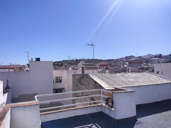 Foto 1 de Pis en venda a calle Castillo de 3 habitacions amb terrassa i balcó