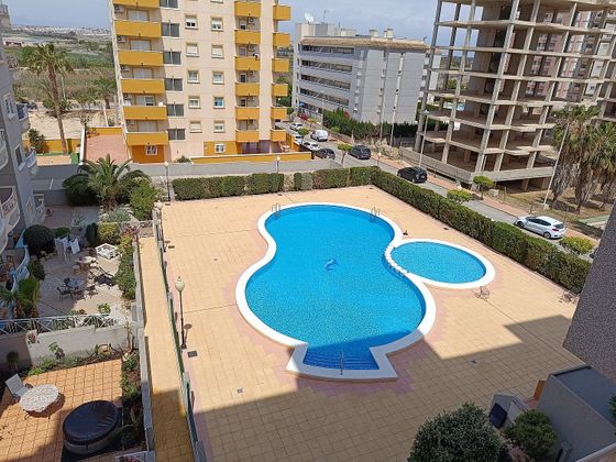 Foto 1 de Piso en alquiler en avenida Del Puerto de 1 habitación con terraza y piscina