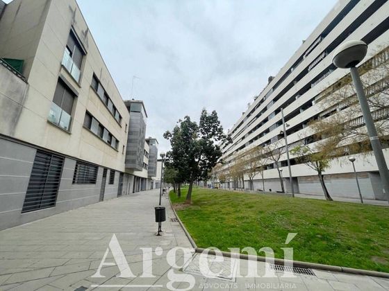 Foto 1 de Venta de piso en Sant Adrià de Besos de 3 habitaciones con garaje y balcón