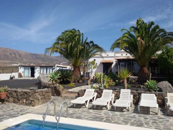 Foto 2 de Casa en venda a Macher de 6 habitacions amb terrassa i piscina