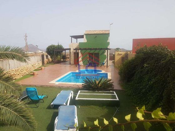 Foto 1 de Casa en venda a Casillas de Morales de 4 habitacions amb terrassa i piscina