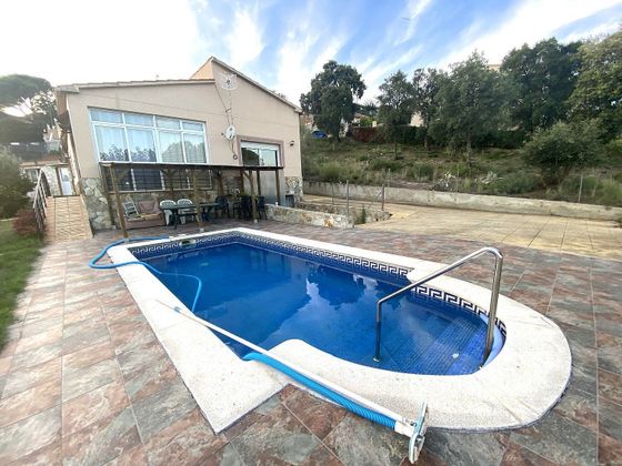 Foto 1 de Chalet en venta en Mas Mora - Sant Daniel de 5 habitaciones con terraza y piscina
