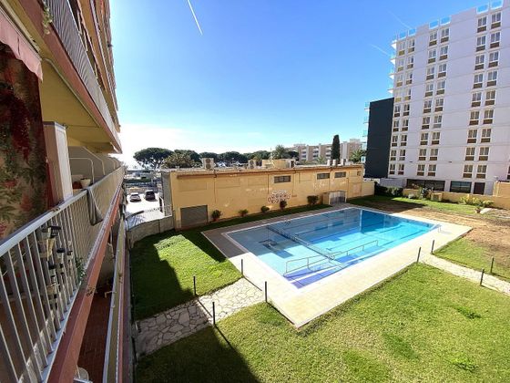 Foto 2 de Venta de piso en Malgrat de Mar de 3 habitaciones con terraza y piscina