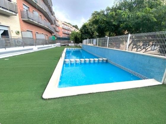 Foto 1 de Piso en venta en Els Pins de 1 habitación con piscina y balcón