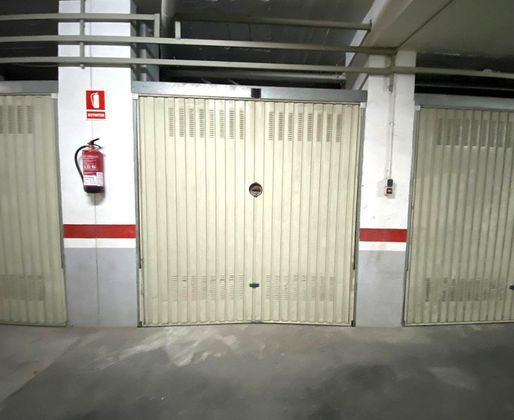 Foto 2 de Venta de garaje en plaza Badajoz de 13 m²