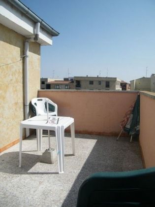 Foto 1 de Àtic en venda a Villamayor de 2 habitacions amb terrassa i calefacció