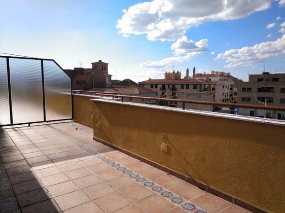 Foto 1 de Venta de ático en Villares de la Reina de 4 habitaciones con terraza y calefacción