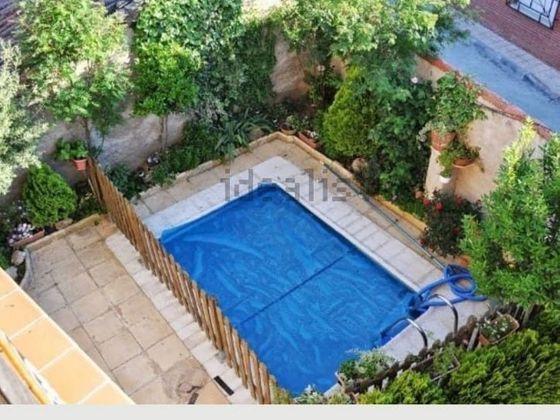 Foto 2 de Chalet en venta en Negrilla de Palencia de 4 habitaciones con piscina y jardín