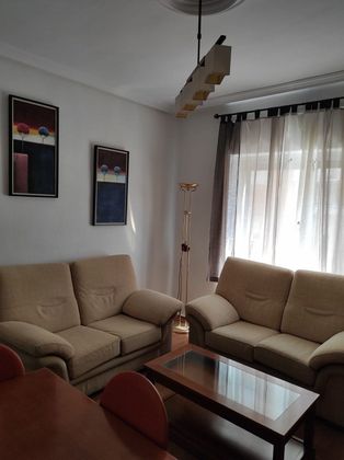 Foto 1 de Piso en alquiler en Vidal de 4 habitaciones con calefacción