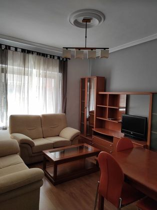 Foto 2 de Piso en alquiler en Vidal de 4 habitaciones con calefacción
