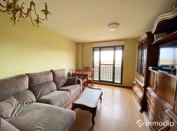 Foto 1 de Pis en venda a Vistahermosa de 3 habitacions amb garatge i calefacció