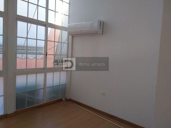 Foto 2 de Oficina en alquiler en Casco Viejo con aire acondicionado y calefacción