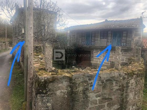 Foto 1 de Casa en venda a Xinzo de Limia de 3 habitacions amb terrassa