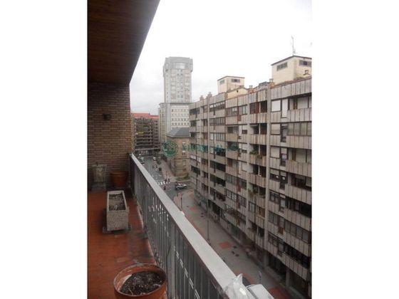 Foto 1 de Venta de piso en Centro - Ourense de 4 habitaciones con garaje y balcón