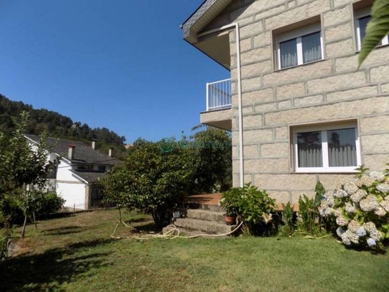 Foto 2 de Chalet en venta en Pereiro de Aguiar (O) de 4 habitaciones con terraza y garaje