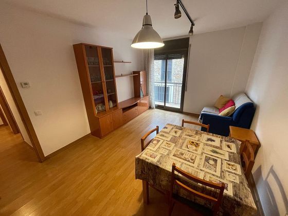 Foto 1 de Venta de piso en calle Bellavia de 2 habitaciones con balcón y calefacción