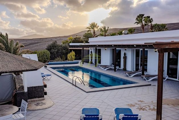 Foto 1 de Chalet en venta en Punta Calero de 4 habitaciones con terraza y piscina