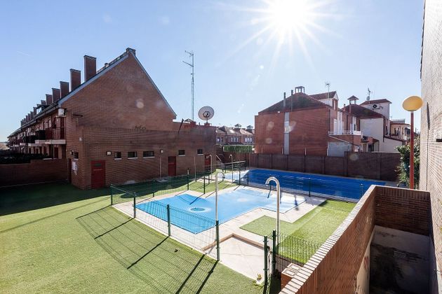 Foto 1 de Casa en venda a Sector 3 de 5 habitacions amb terrassa i piscina