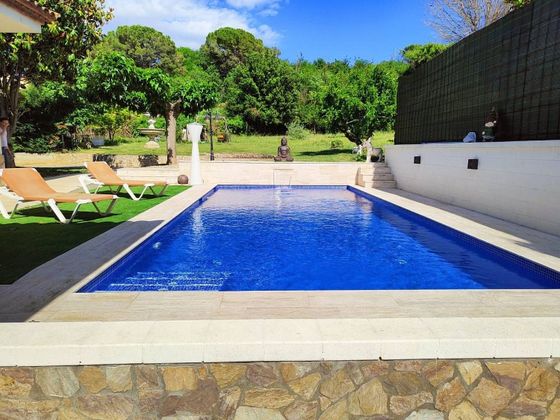 Foto 1 de Xalet en venda a Montilivi - Palau de 4 habitacions amb terrassa i piscina