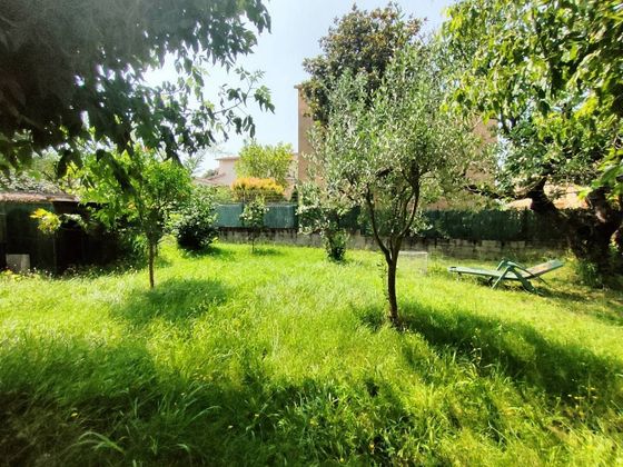 Foto 2 de Xalet en venda a Montilivi - Palau de 4 habitacions amb terrassa i piscina