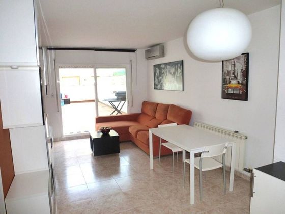 Foto 1 de Venta de piso en Maçana de 2 habitaciones con terraza y aire acondicionado