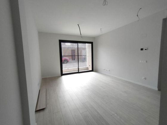 Foto 1 de Piso en alquiler en Eixample Nord – La Devesa de 2 habitaciones con terraza y garaje