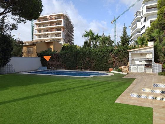 Foto 2 de Venta de chalet en Dehesa de Campoamor - La Regia - Aguamarina de 5 habitaciones con terraza y piscina