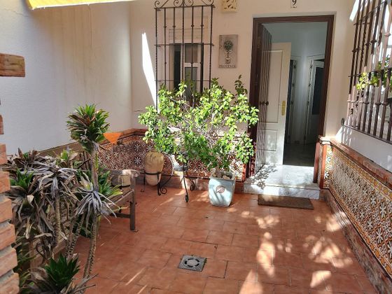 Foto 2 de Casa en venda a Mairena del Alcor de 3 habitacions amb terrassa i garatge