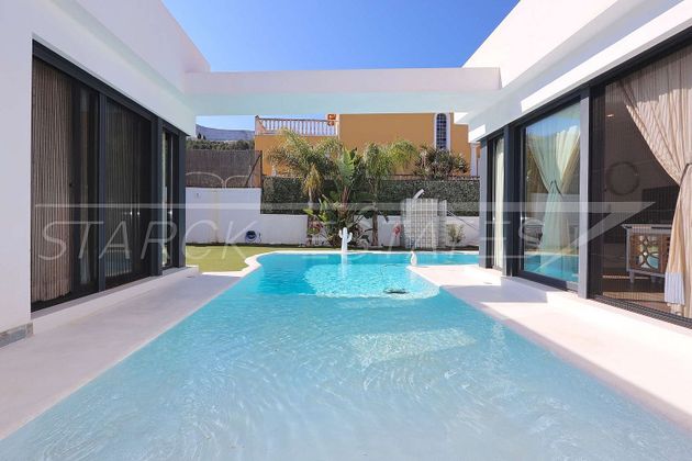 Foto 2 de Venta de casa en La Pedrera-Vessanes de 4 habitaciones con terraza y piscina