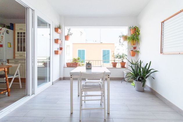 Foto 2 de Piso en venta en Ciutadella de 3 habitaciones con terraza y aire acondicionado