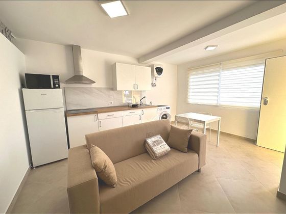 Foto 1 de Alquiler de piso en San Fernando de 1 habitación con terraza y muebles