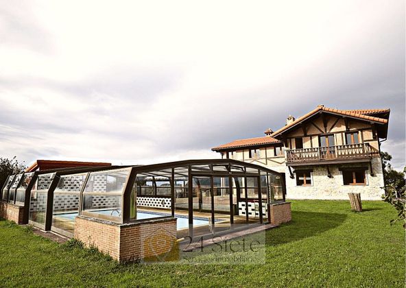 Foto 2 de Xalet en venda a Cudillero de 6 habitacions amb terrassa i piscina