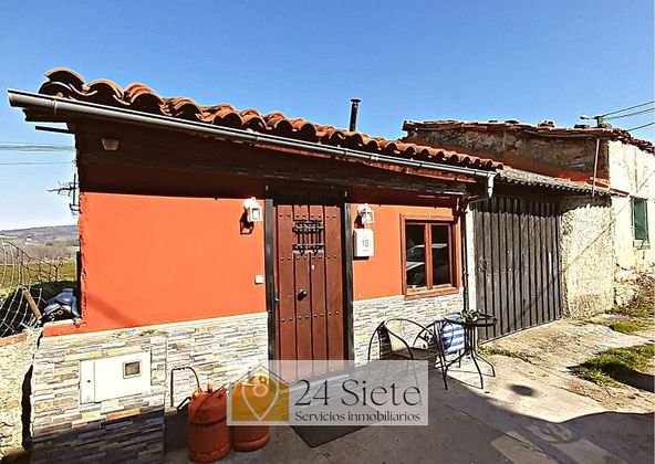 Foto 2 de Casa en venda a Parroquias Norte de 3 habitacions amb terrassa i calefacció