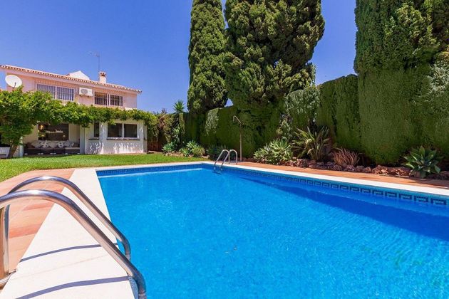 Foto 1 de Chalet en venta en calle Pincarrasco de 4 habitaciones con terraza y piscina