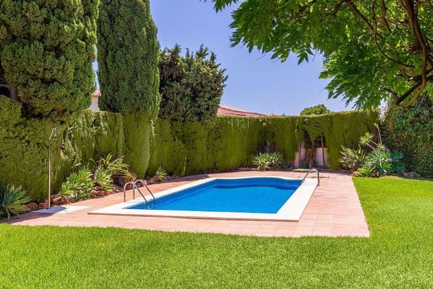 Foto 2 de Chalet en venta en calle Pincarrasco de 4 habitaciones con terraza y piscina