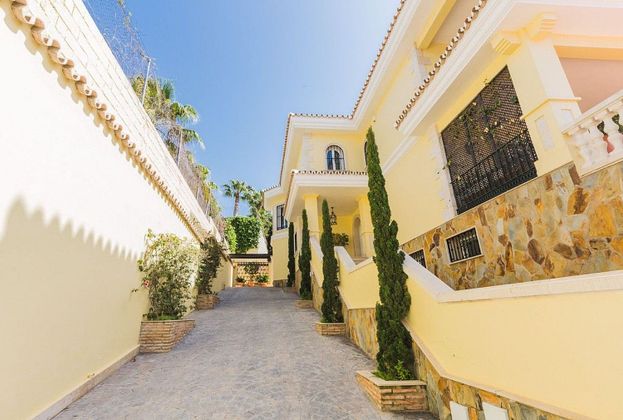 Foto 1 de Chalet en venta en calle Islas Baleares de 6 habitaciones con terraza y piscina