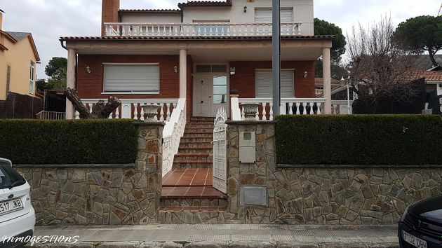 Foto 1 de Venta de chalet en Lliçà d´Amunt de 4 habitaciones con terraza y piscina