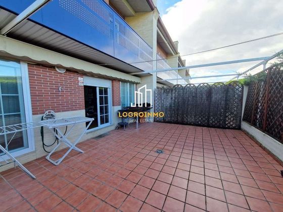 Foto 1 de Casa en venda a Villamediana de Iregua de 4 habitacions amb terrassa i piscina