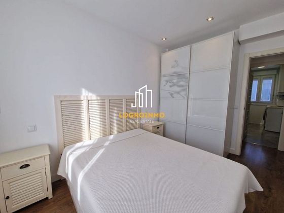 Foto 2 de Àtic en venda a Centro - Logroño de 2 habitacions amb terrassa i calefacció